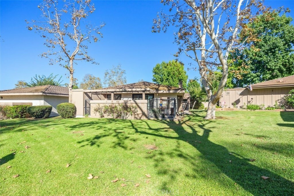 Property Photo:  27462 Avenida Larga  CA 92675 