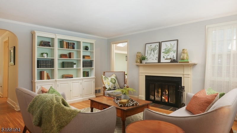 37 Sunnywood Dr  Westfield Town NJ 07090 photo