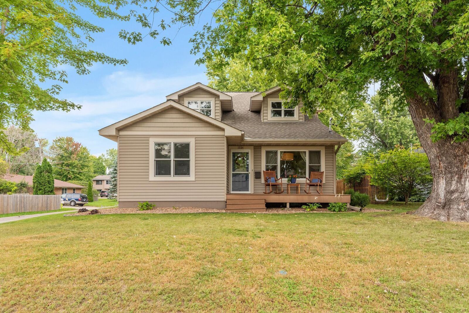 Property Photo: 1224 Pine Street W MN 55082