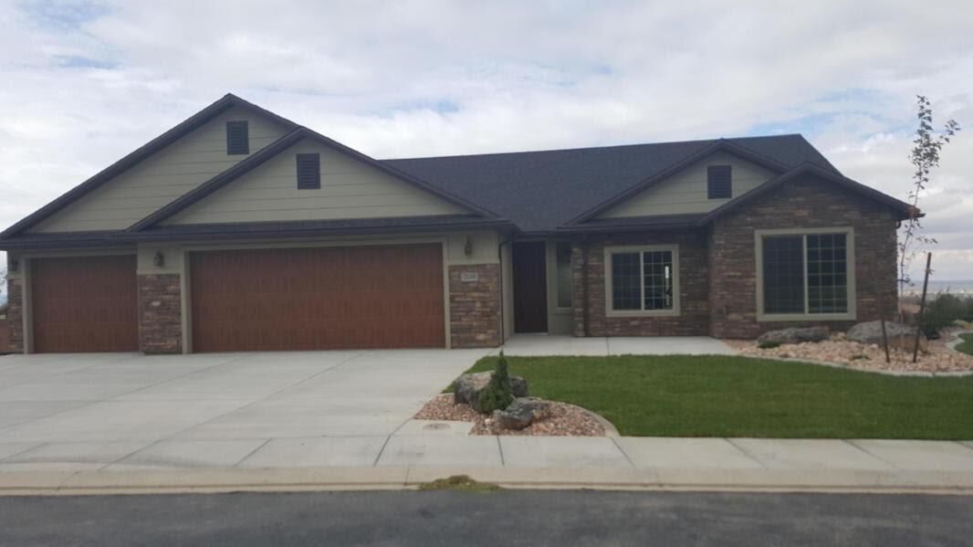 Property Photo:  2119 Double Tree Way  UT 84721 