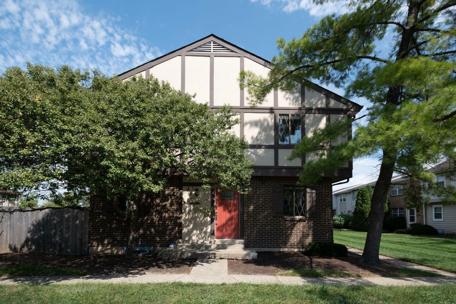 Property Photo:  7512 Parliament Ct  OH 45069 