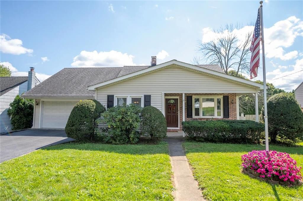 Property Photo:  2506 Eldridge Avenue  PA 18045 