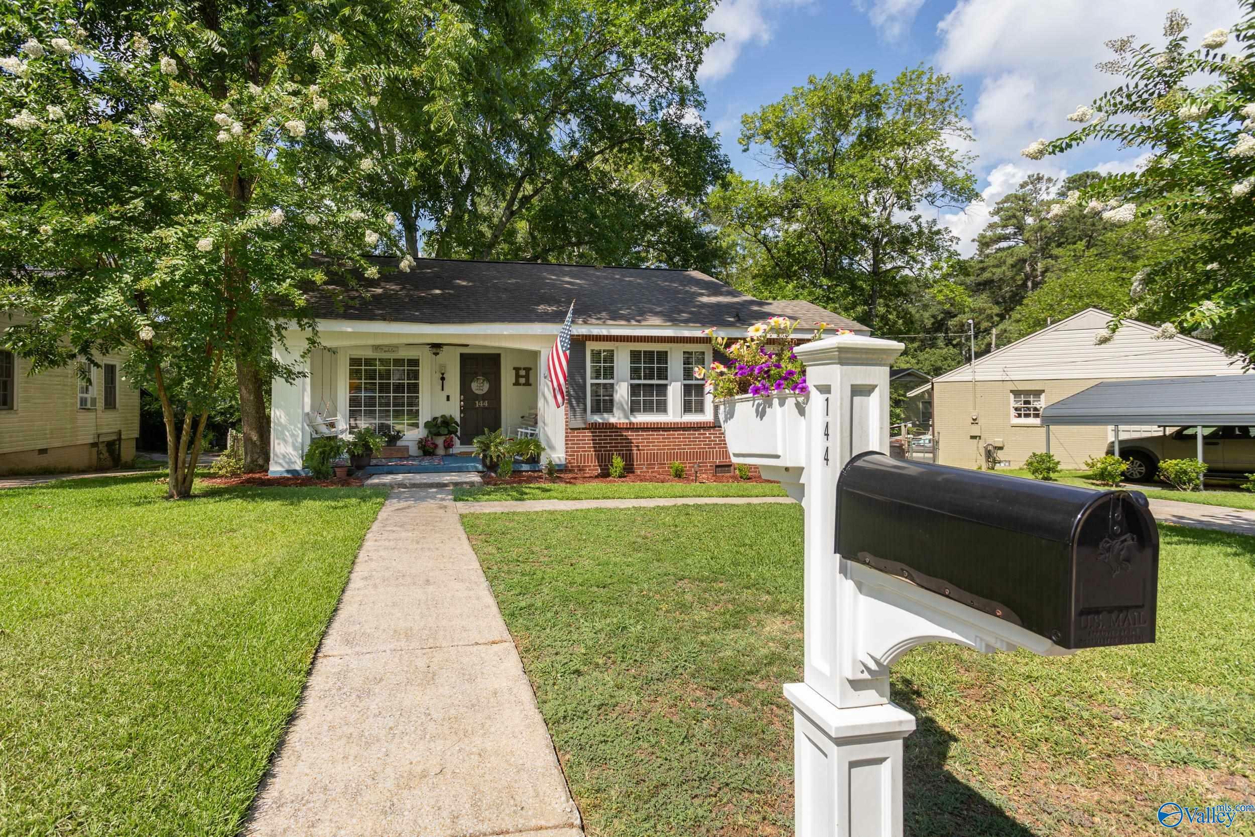 Property Photo:  144 Riley Street  AL 35901 