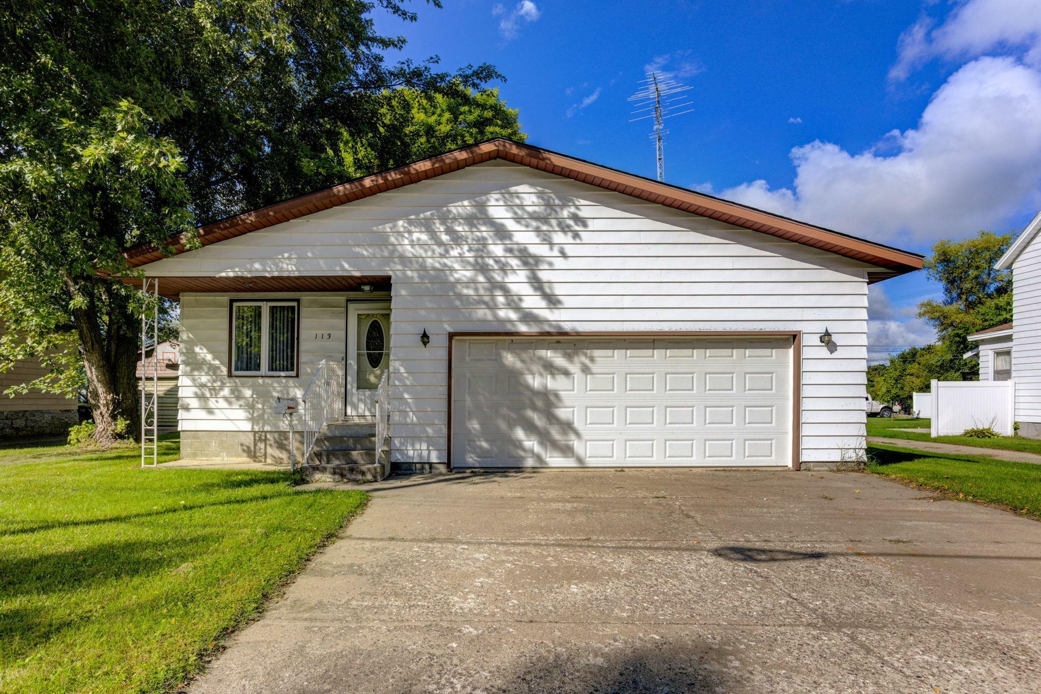 Property Photo:  113 5th Avenue N  MN 56320 