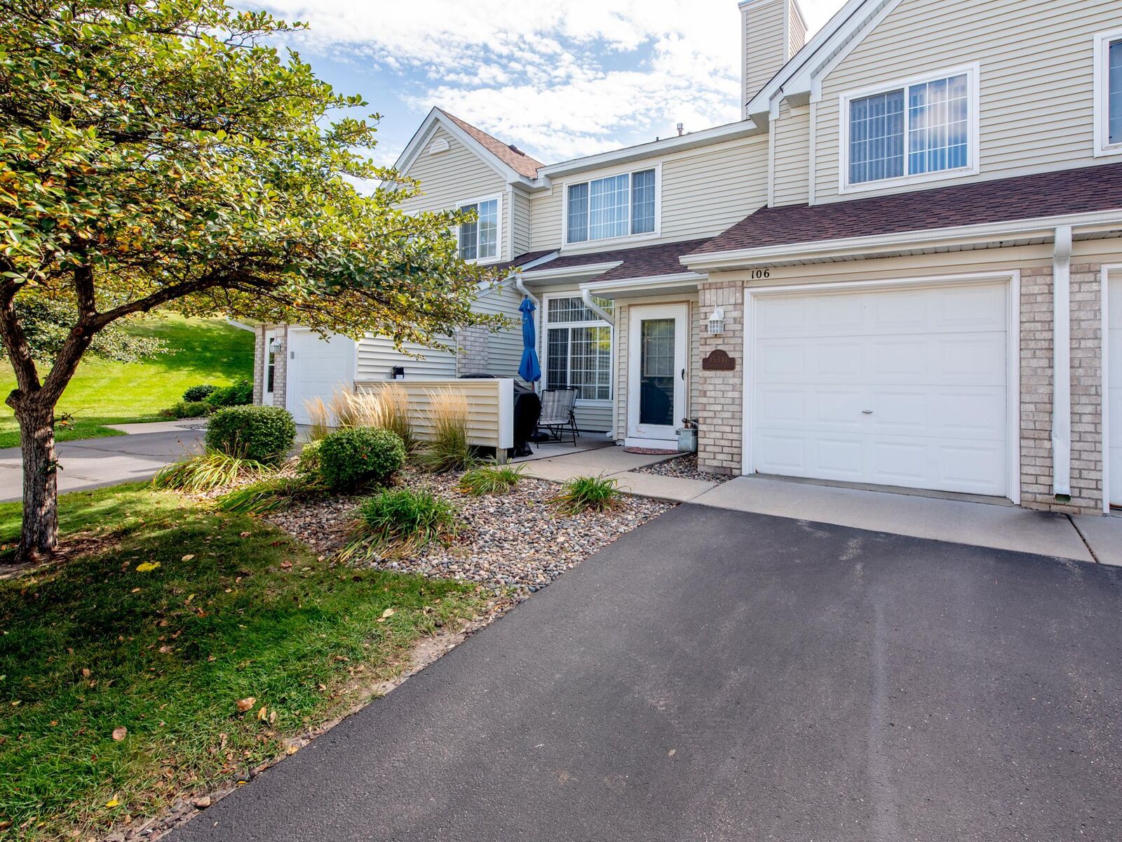 Property Photo:  15341 Greenhaven Lane 106  MN 55306 