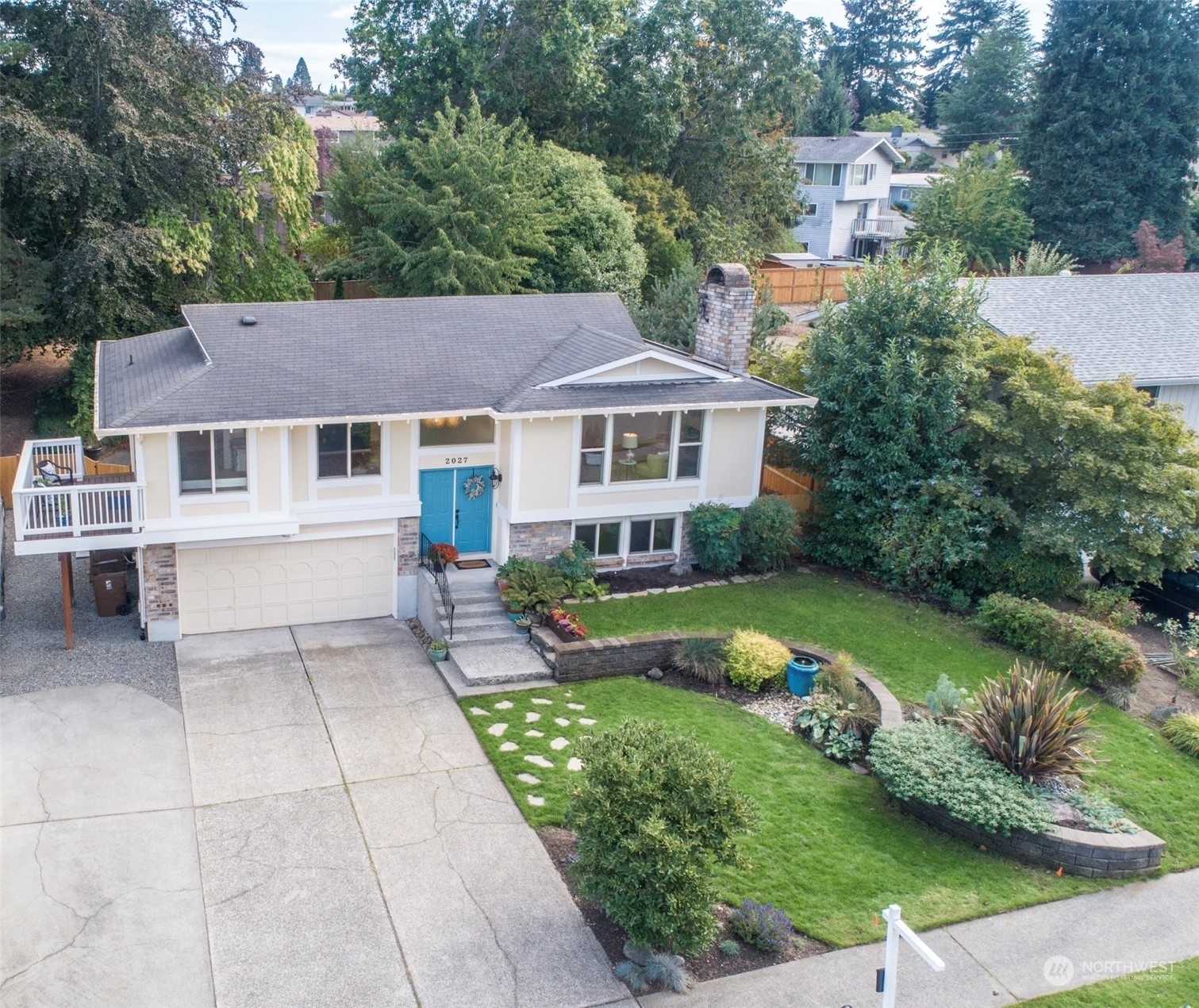 Property Photo:  2027 Fremont Street  WA 98406 