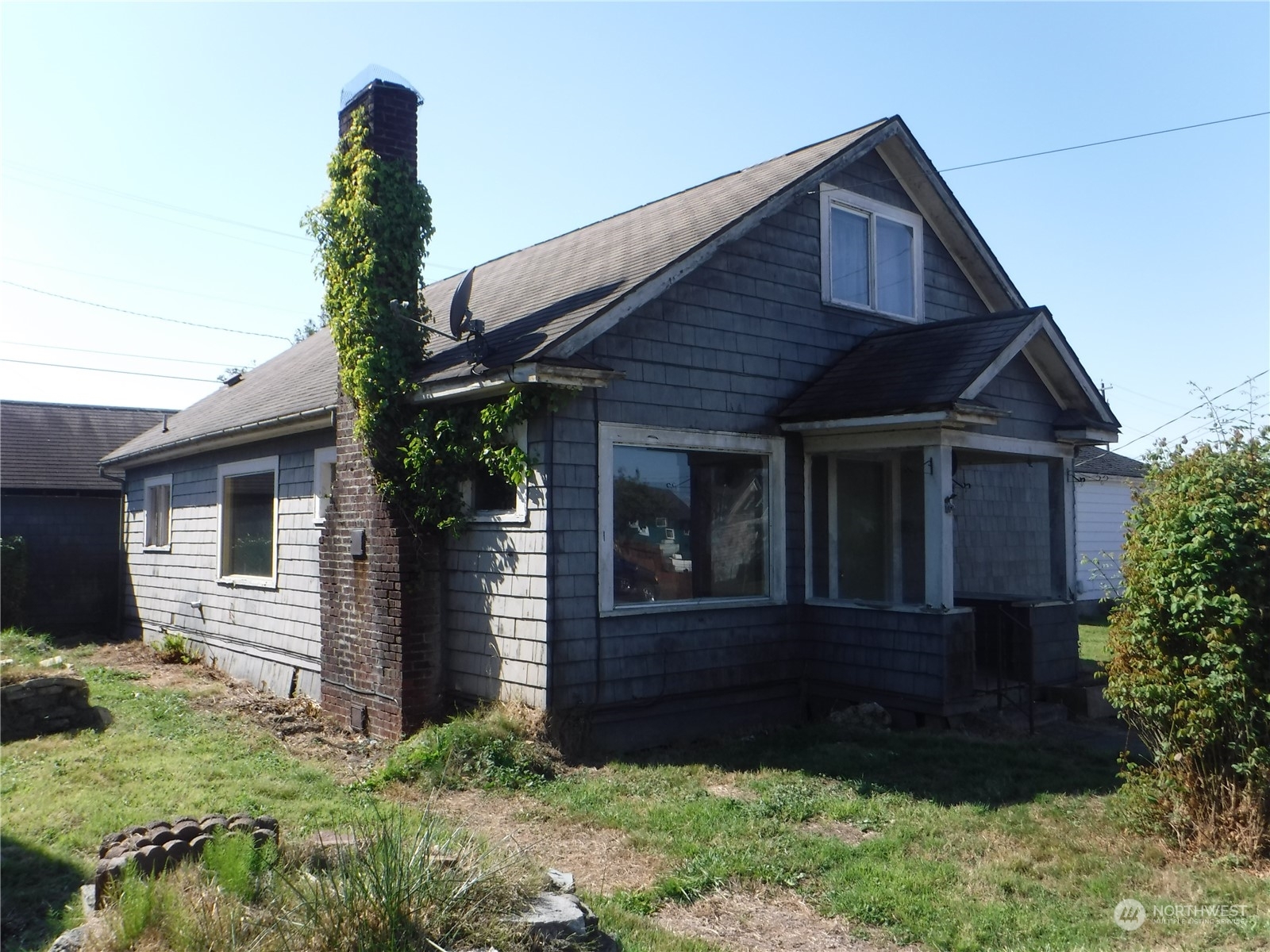 Property Photo:  1506 C Street  WA 98550 