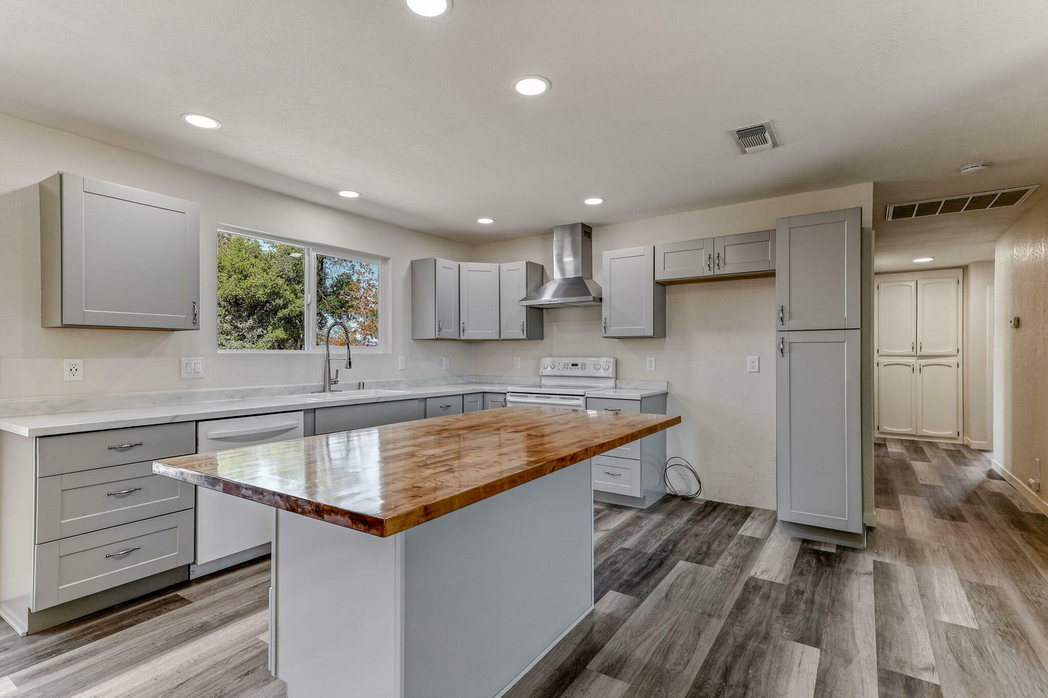 Property Photo:  7168 Bohn Boulevard  CA 96007 