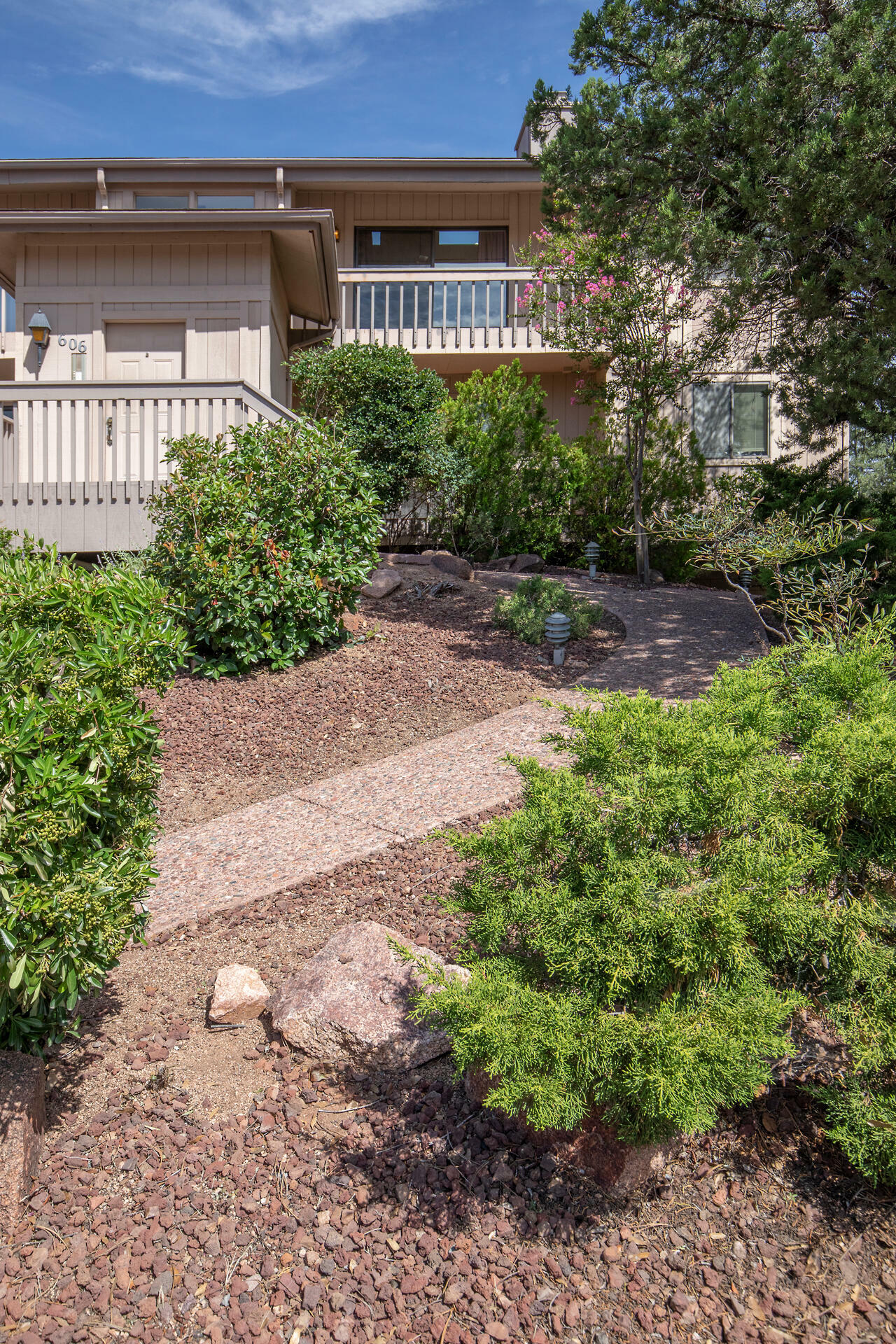 Property Photo:  606 N Easy Street D  AZ 85541 