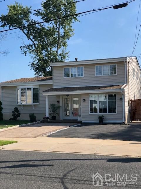 Property Photo:  87 Woodview Drive  NJ 08857 