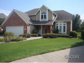 212 E Sawgrasstr  Dakota Dunes SD 57049 photo