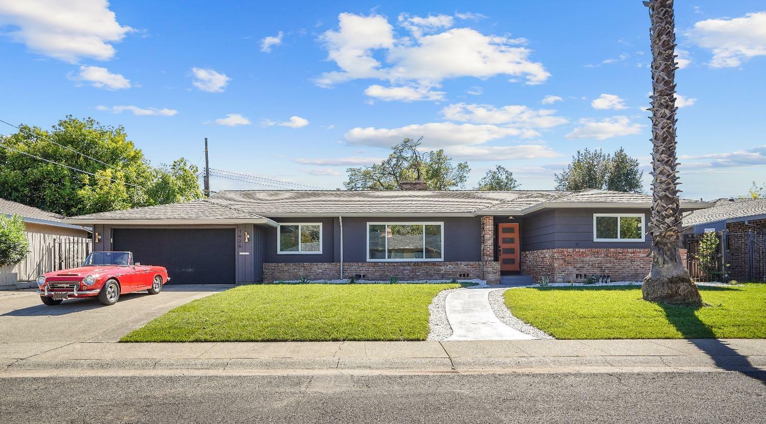 1426 Carrousel Lane  Sacramento CA 95822 photo