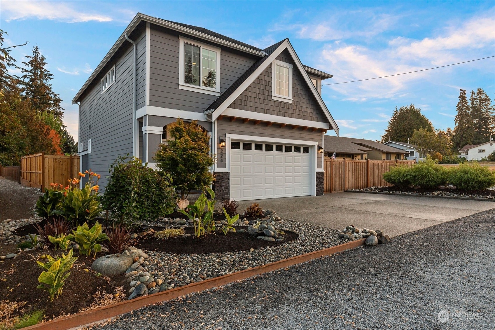 Property Photo:  224 Mackenzie Drive  WA 98282 