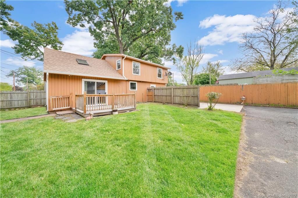 Property Photo: 215 Larrabee Street CT 06108