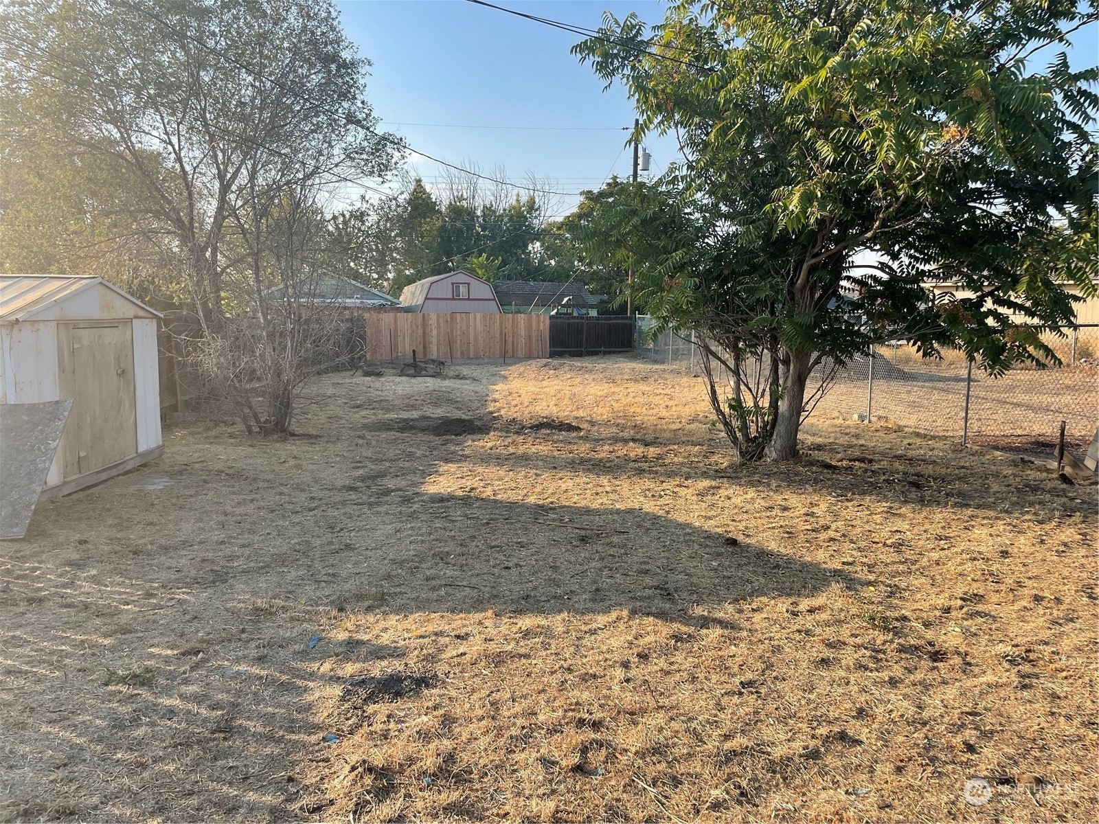 Property Photo: 406 N Mattson Avenue WA 98837