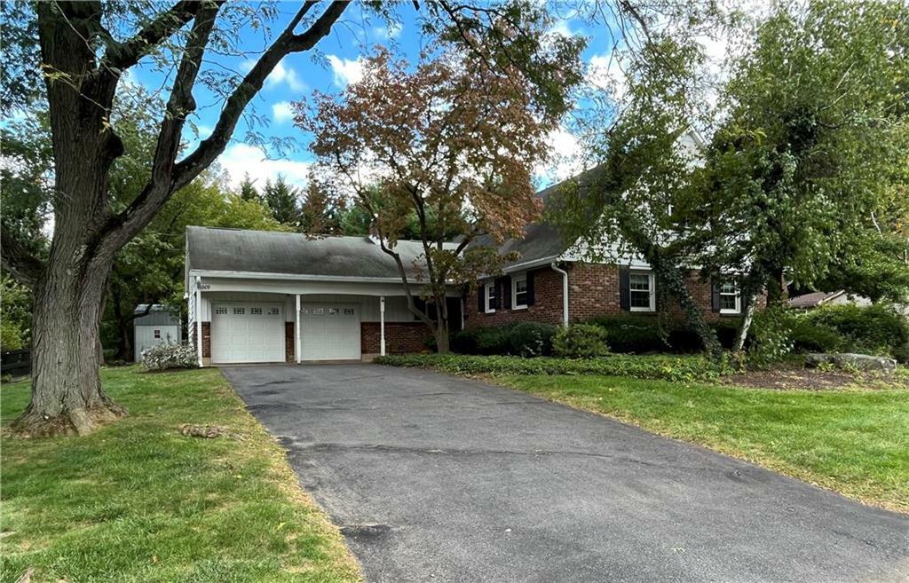 Property Photo:  3209 Bridlepath Road  PA 18045 