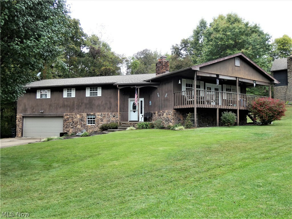 Property Photo:  60 Berkshire Court  WV 26181 