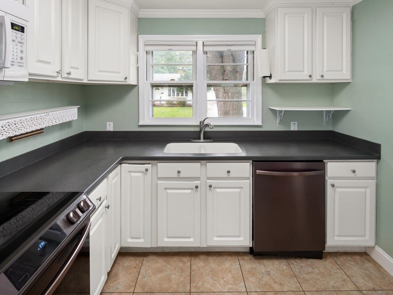 Property Photo: 34 Davis Parkway VT 05403