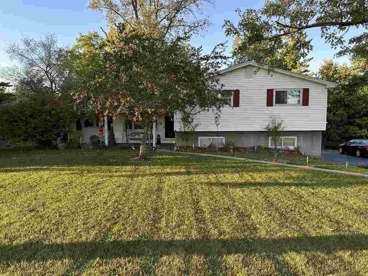 Property Photo:  264 E Tingler Road  IN 47374 