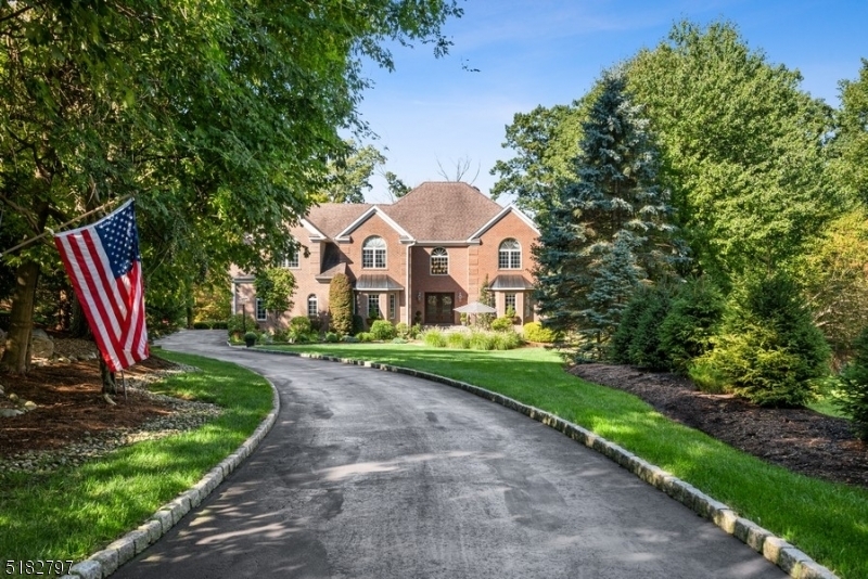 158 Washington Dr  Watchung Boro NJ 07069 photo