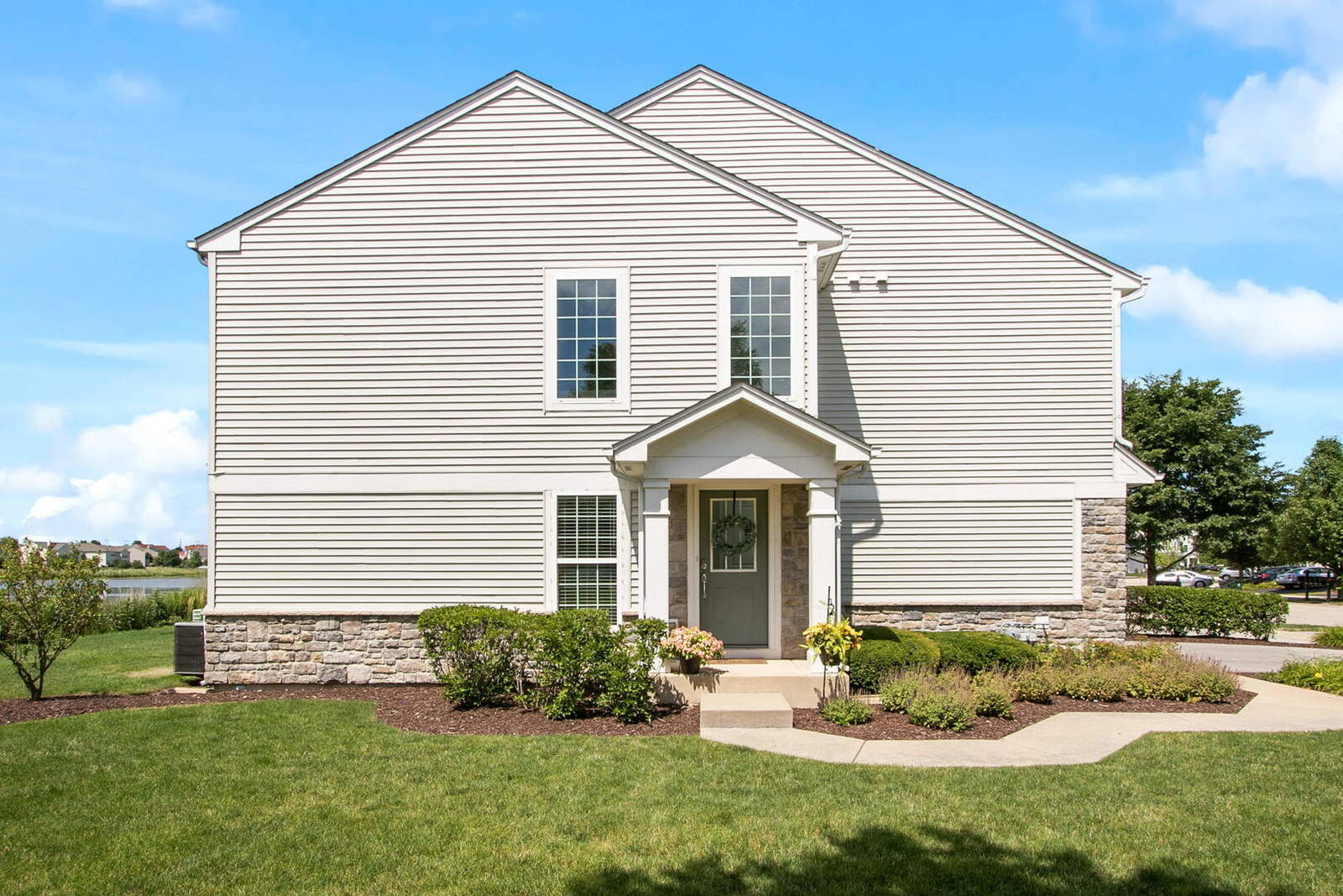 Property Photo:  601 Hawley Drive  IL 60543 