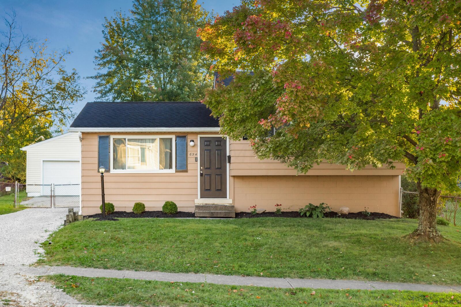 Property Photo:  634 Evergreen Terrace  OH 43228 