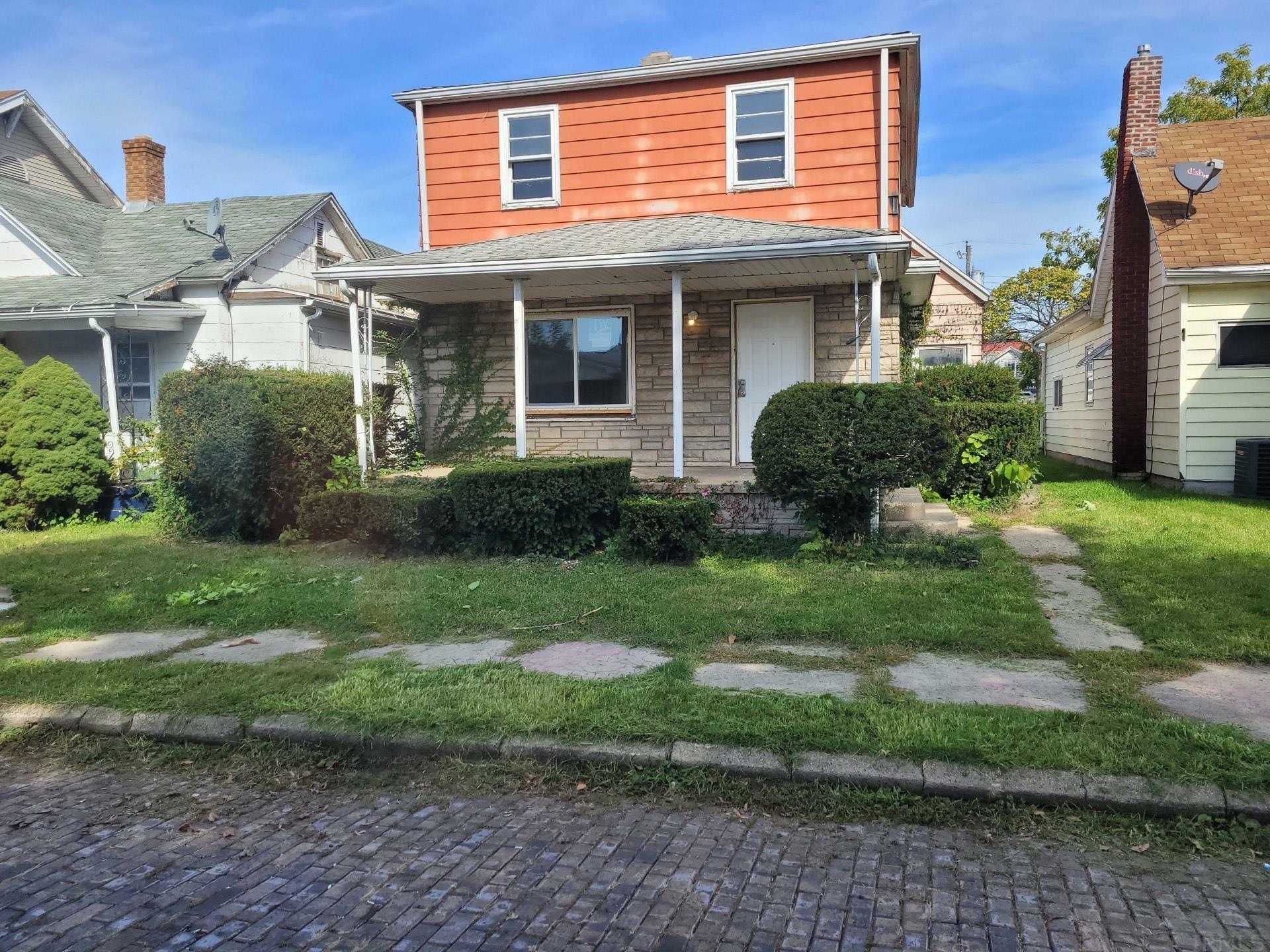 Property Photo: 1353 Fisher Avenue IN 46619