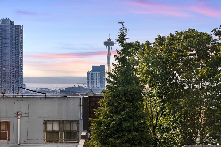 231 Belmont Avenue E 308  Seattle WA 98102 photo
