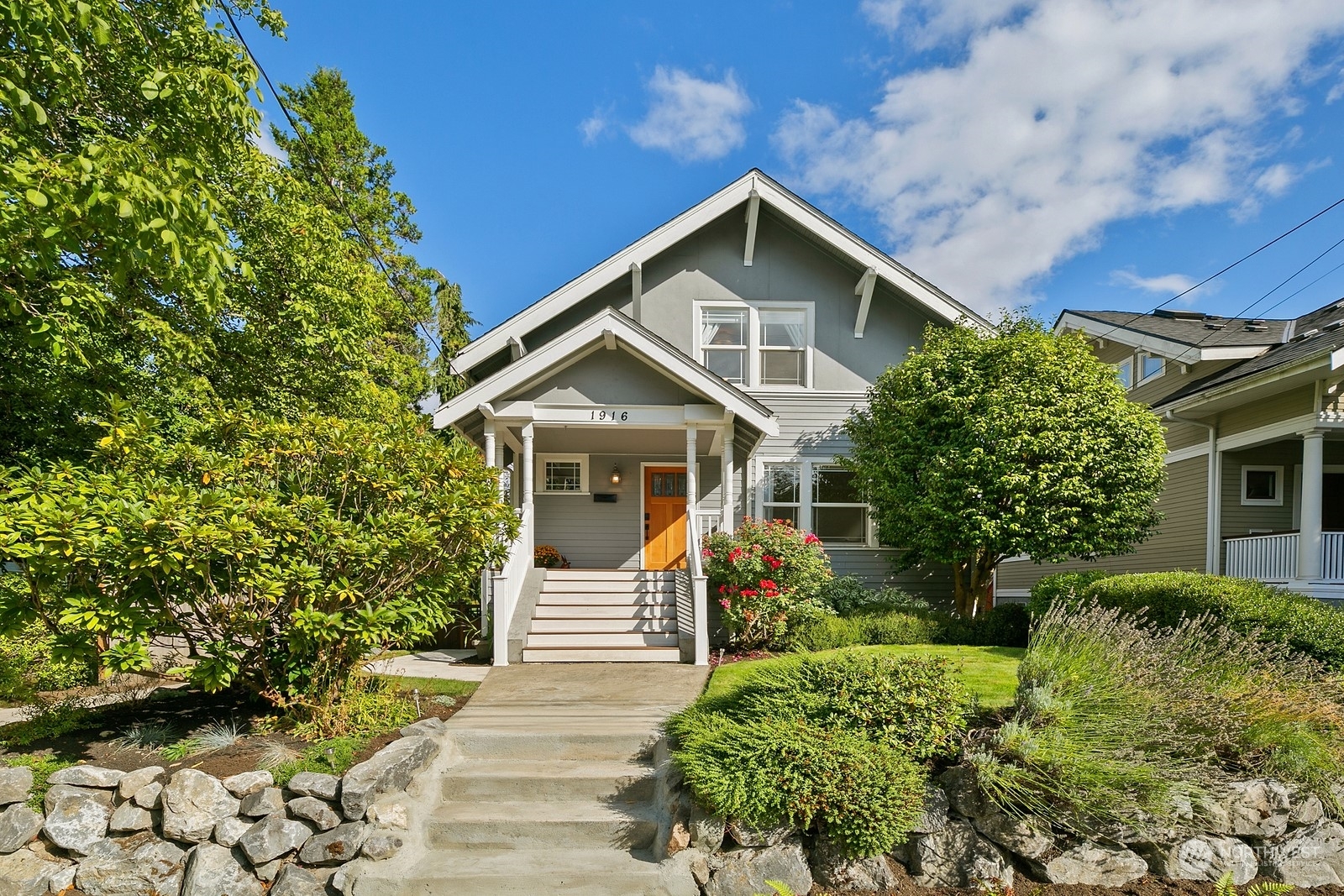 Property Photo:  1916 25th Avenue E  WA 98112 