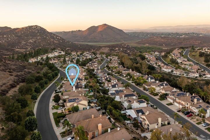 Property Photo: 18143 Sun Maiden Ct CA 92127