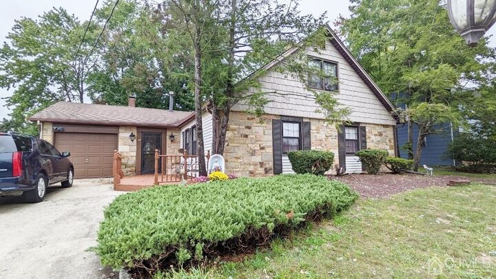 23 10th Avenue  Monroe NJ 08831 photo