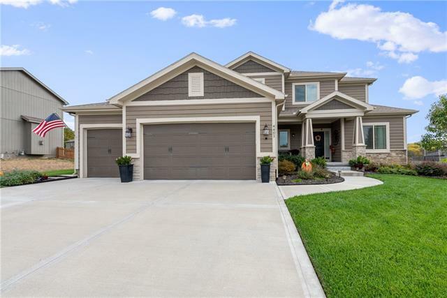 Property Photo: 4401 SE Trotter Drive MO 64082