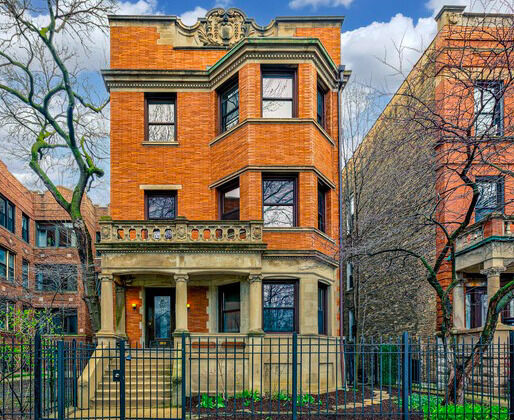 Property Photo:  2423 N Kedzie Boulevard 3  IL 60647 