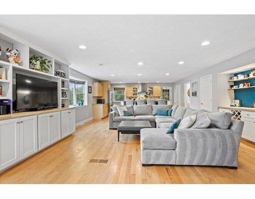 Property Photo: 36 Dahlia Drive MA 01460