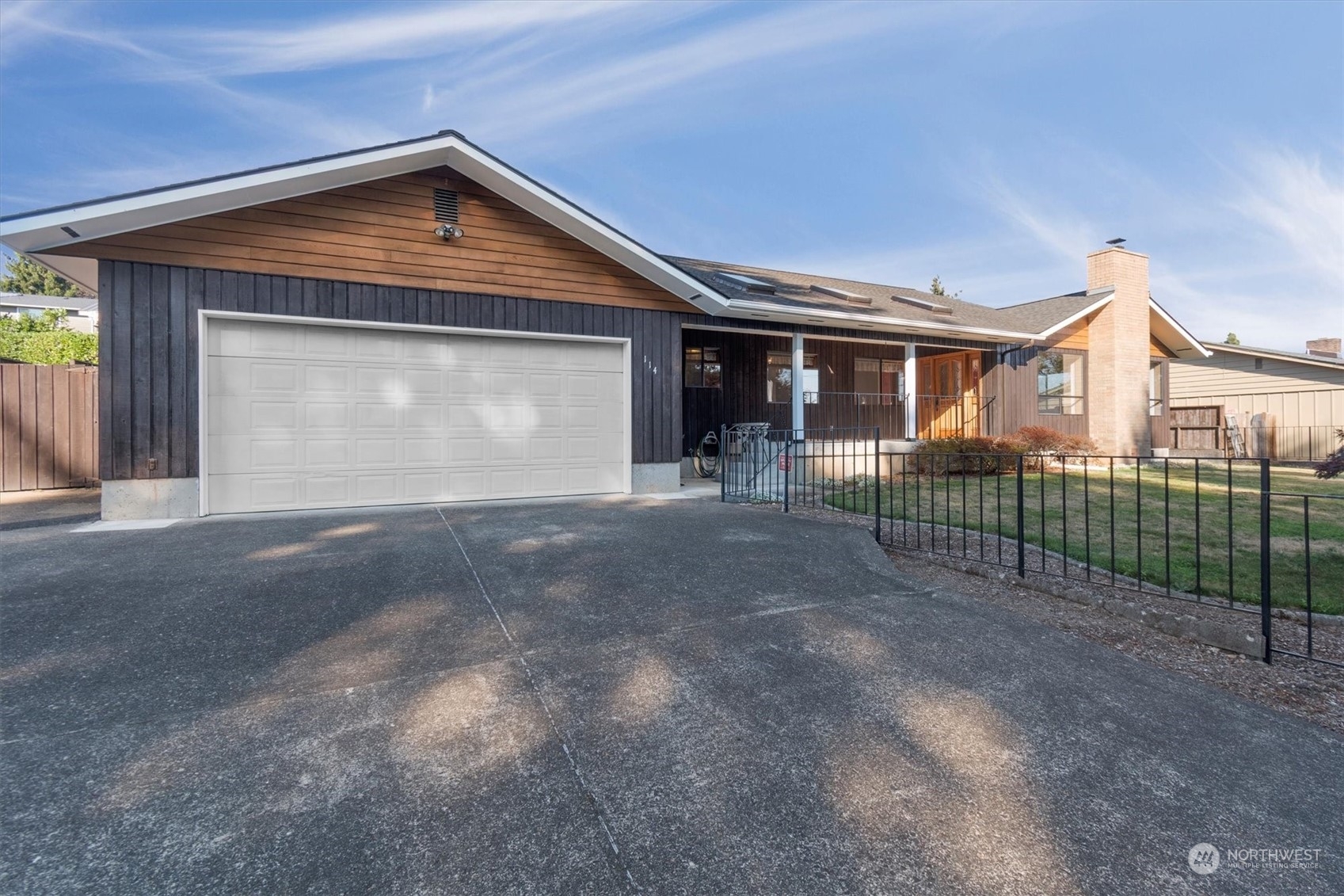 Property Photo:  114 Victoria Street  WA 98632 