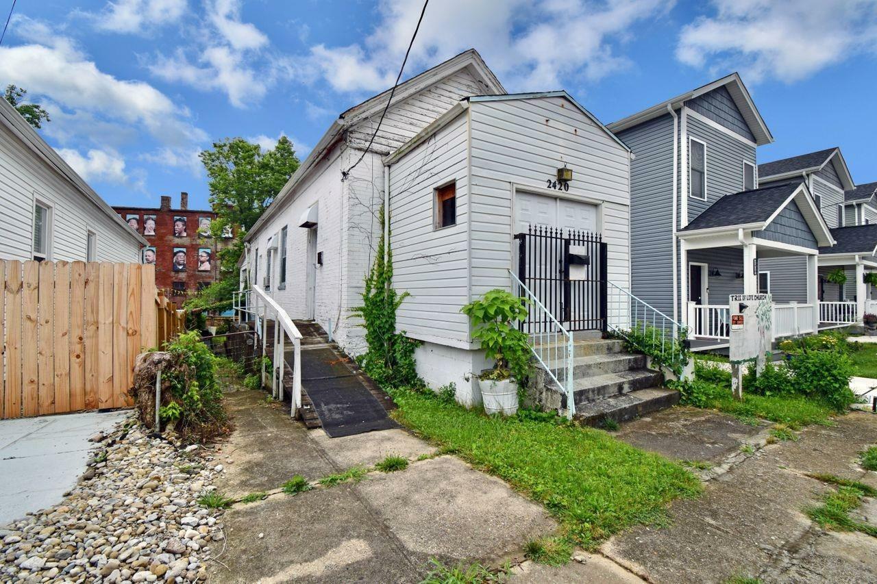 Property Photo:  2420 Copelen St  OH 45206 