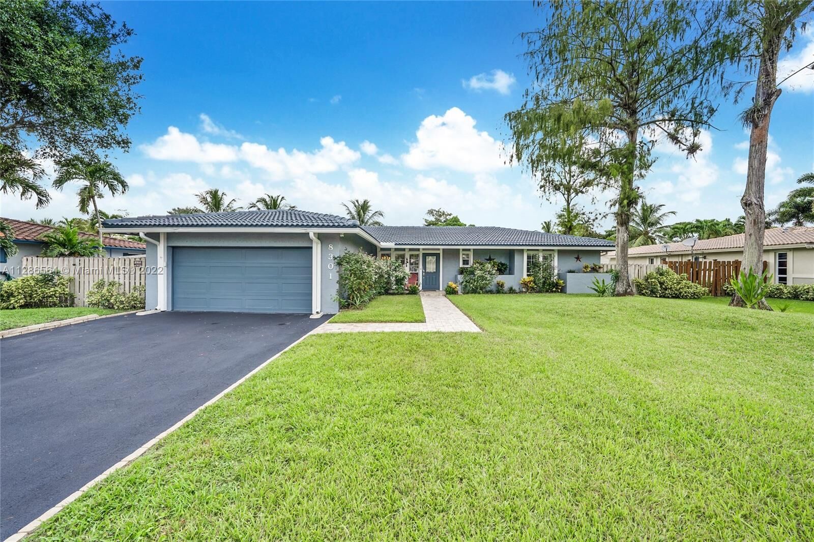 Property Photo: 8301 NW 14th St FL 33071