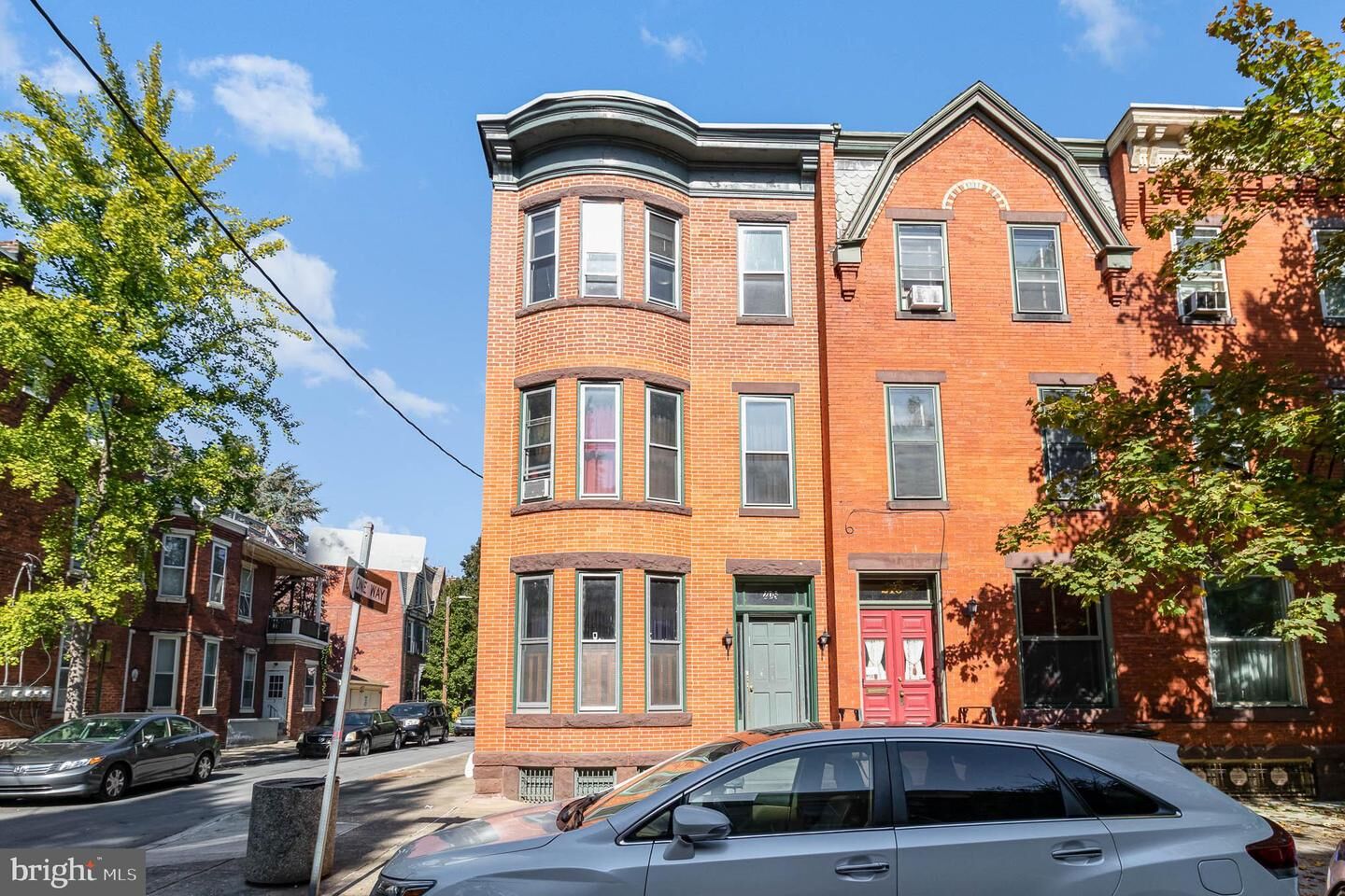 Property Photo:  208 Hamilton Street  PA 17102 