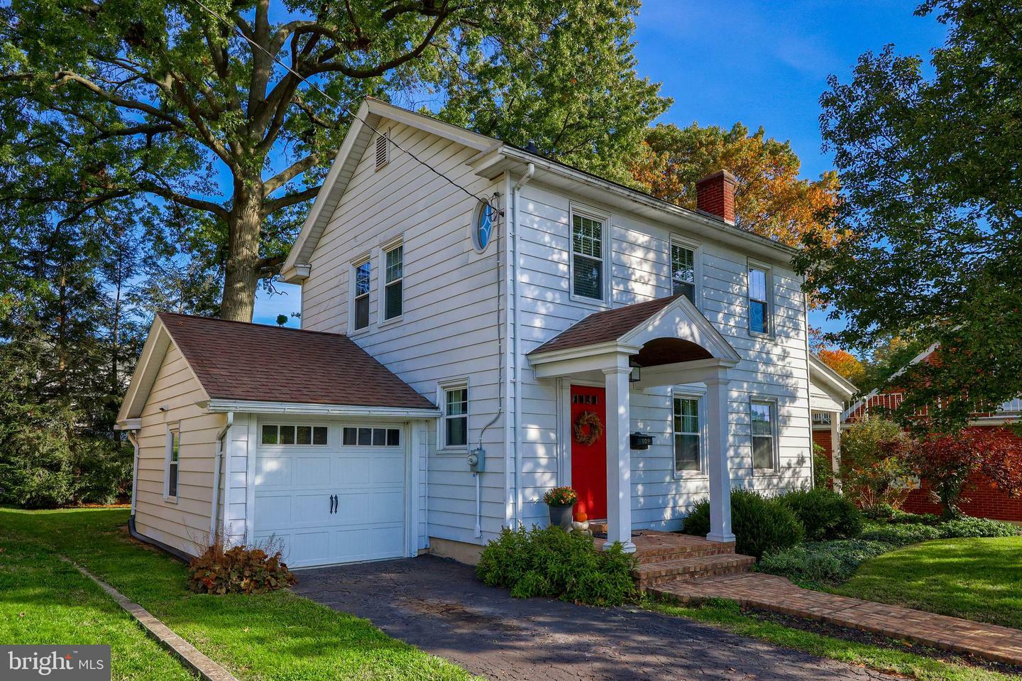 Property Photo: 109 E Pershing Avenue PA 17042