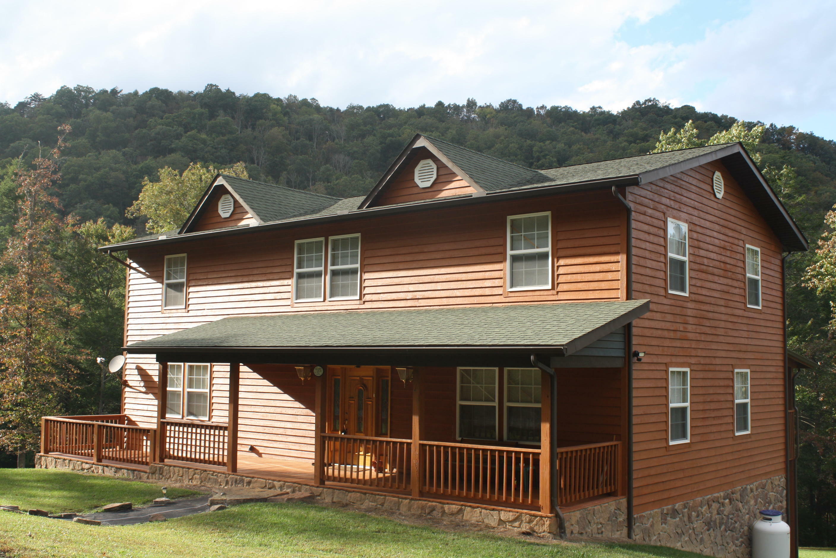 Property Photo: 406 Heavens Way WV 24935