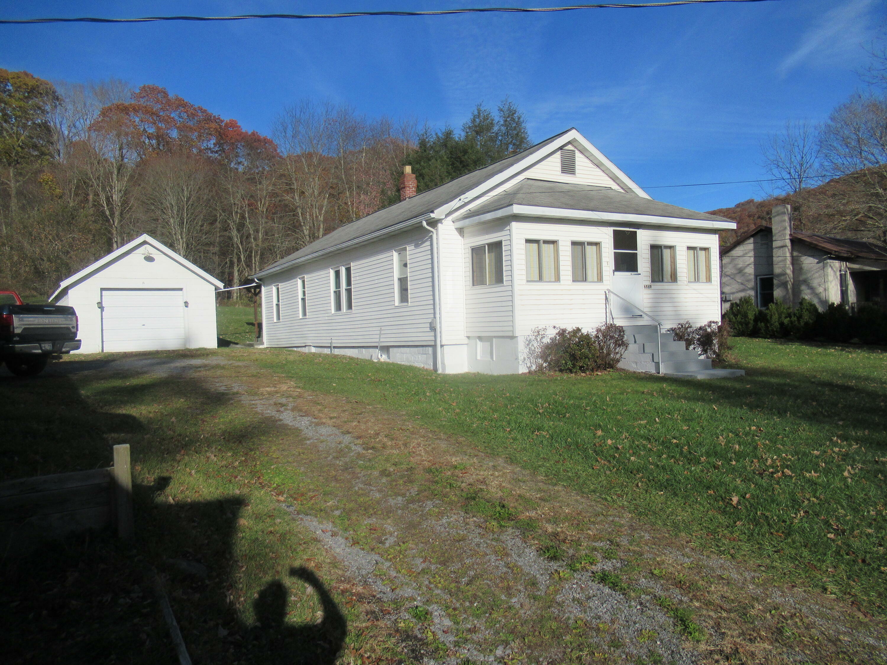 Property Photo:  6869 W Midland Trl  WV 25984 