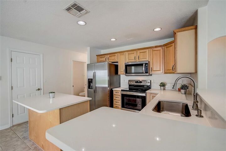 Property Photo:  3948 Cool Water Court  FL 32792 
