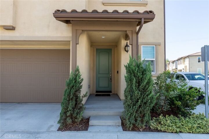 Property Photo: 256 W Ridgewood CA 90805