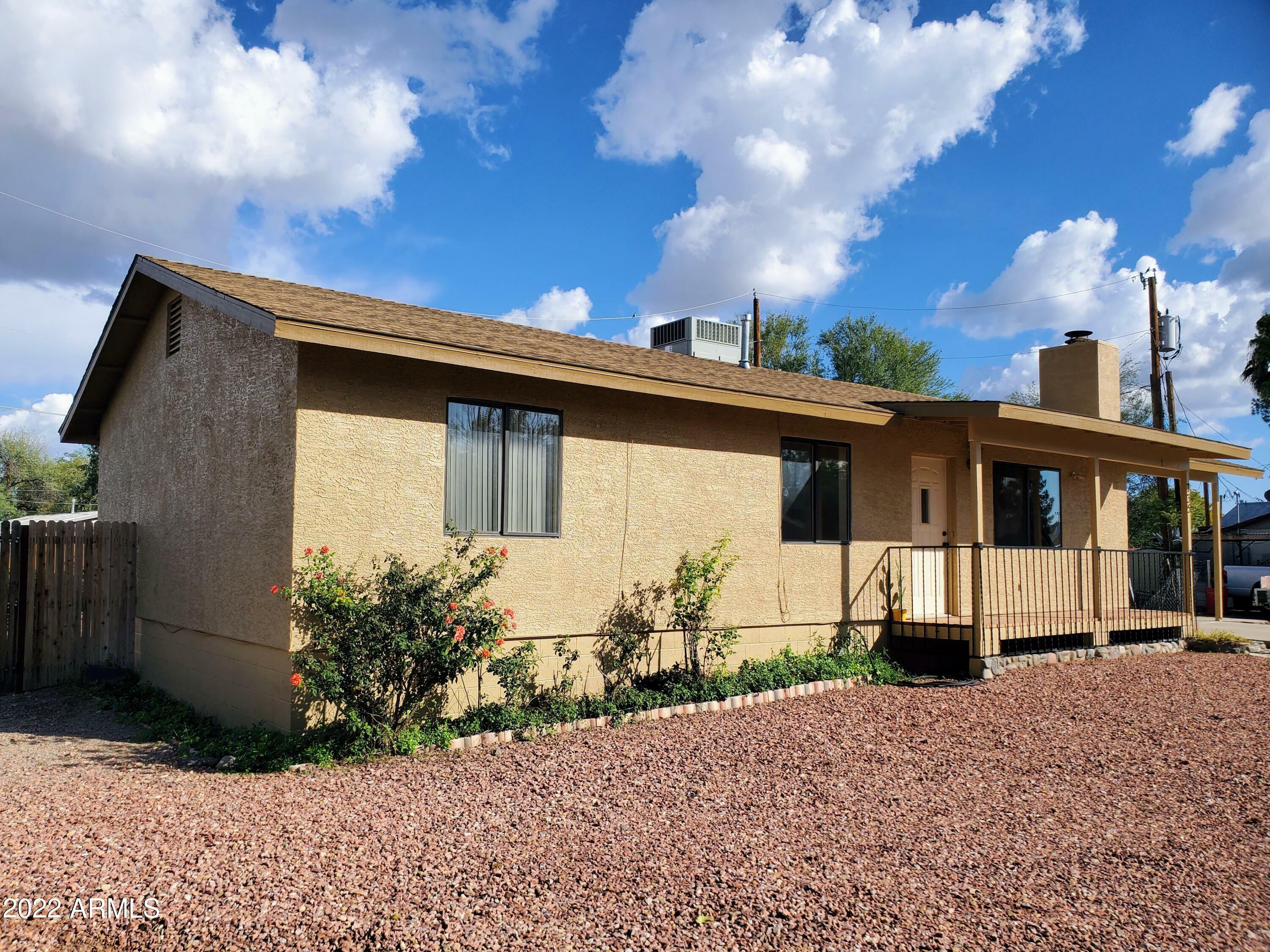 Property Photo:  735 N Buena Vista Drive  AZ 85390 