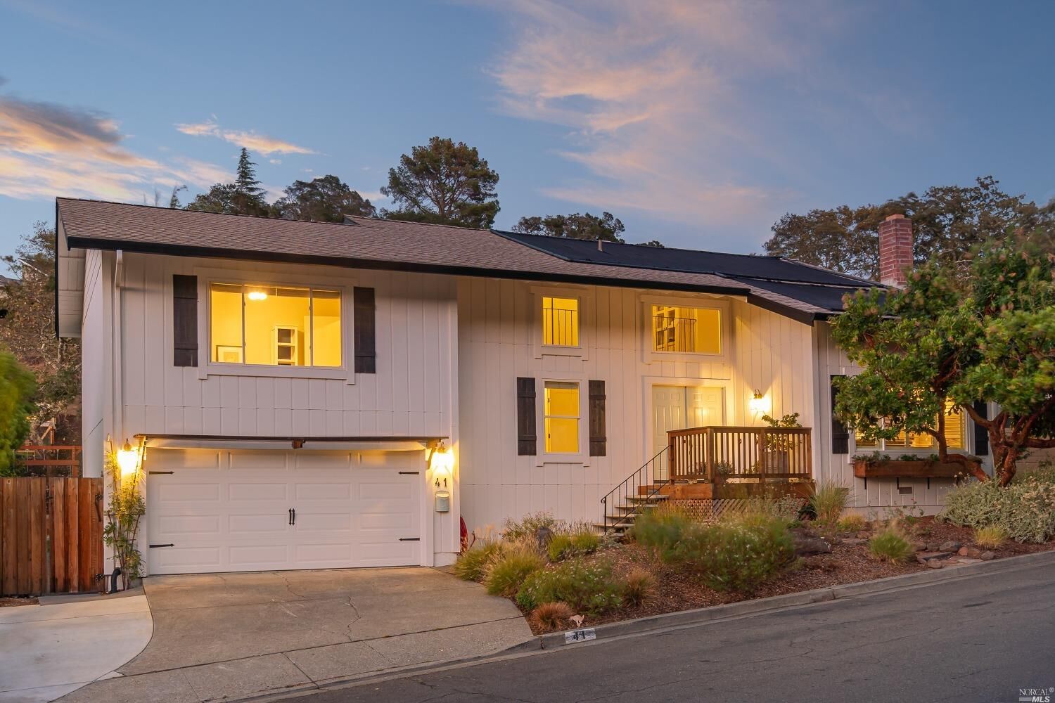 Property Photo:  41 Plata Court  CA 94947 