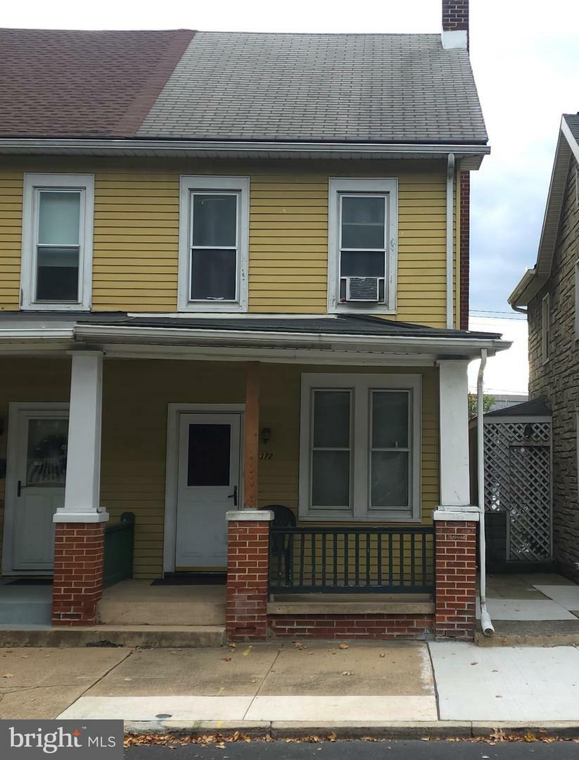 Property Photo: 372 S 2nd Street PA 17113