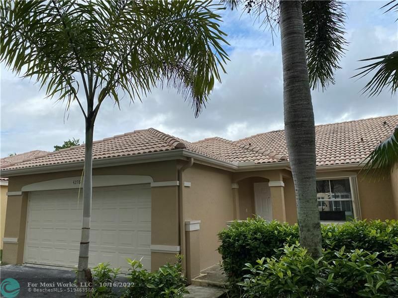 Property Photo:  4276 Pine Ridge Ct 4276  FL 33331 