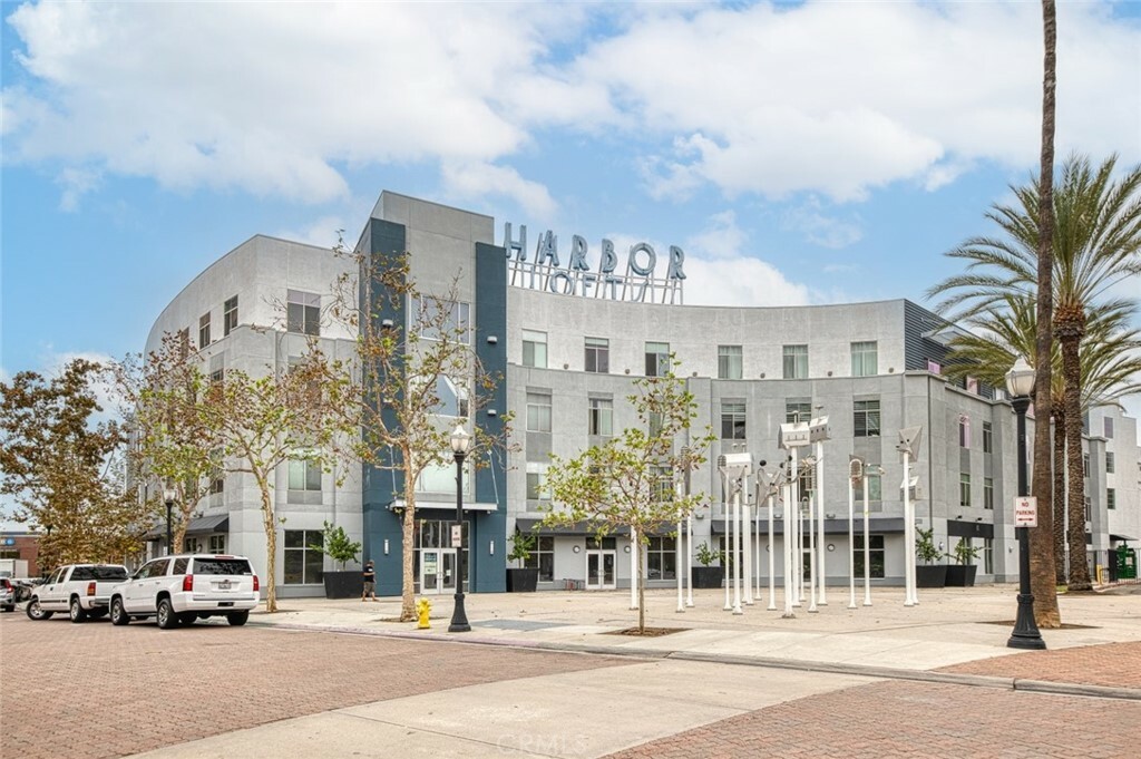 Property Photo: 114 S Harbor Boulevard CA 92805