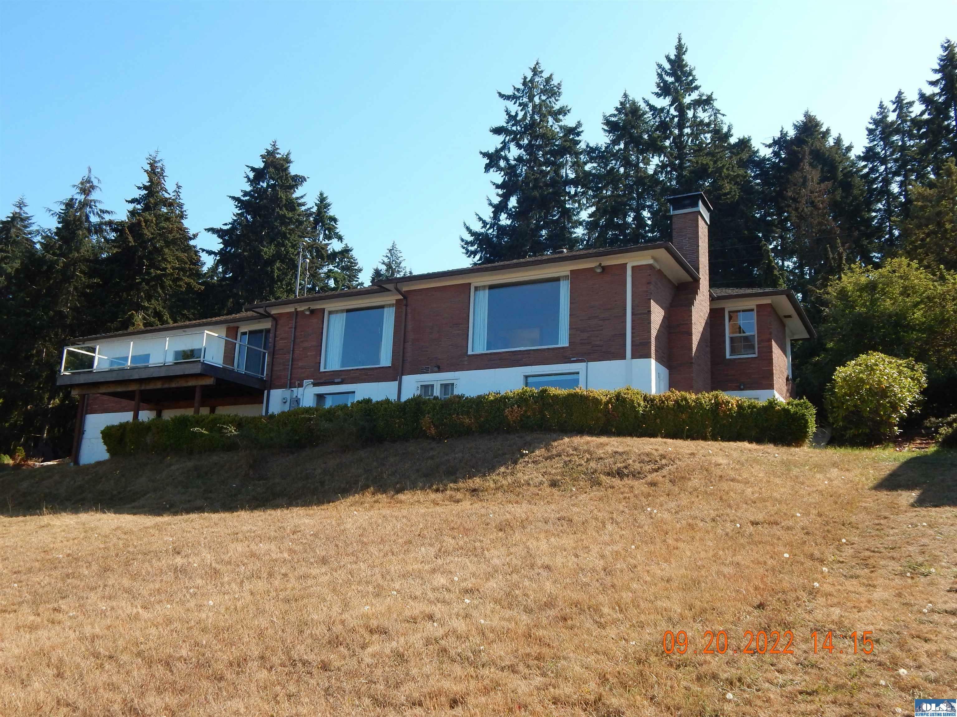 Property Photo: 601 E Park Avenue WA 98362