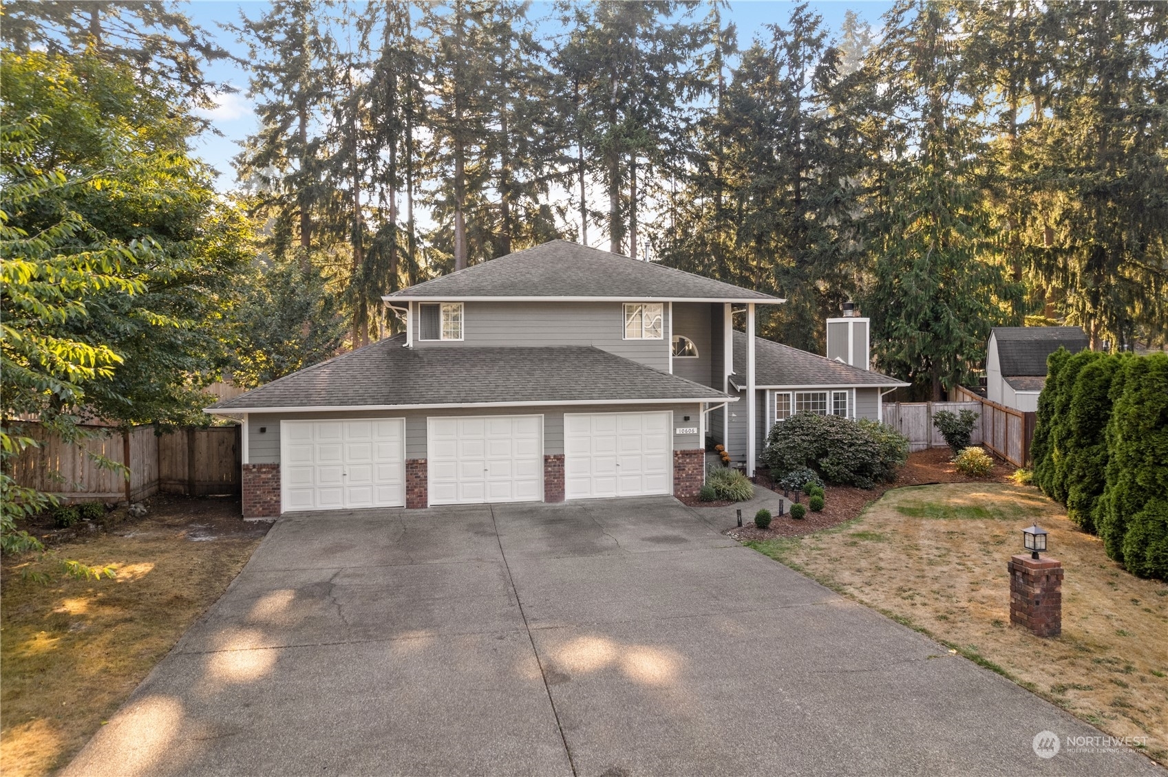 Property Photo: 10606 219th Avenue E WA 98321